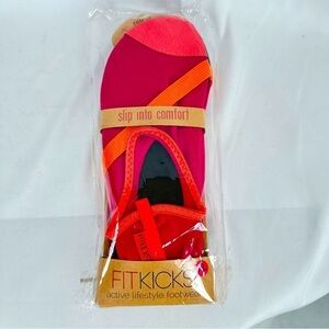 NWT - FitKicks Fuchsia Pink Orange Active Lifestyle Footwear Size: XL - 10/11